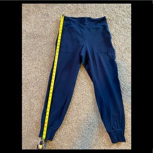 Lululemon Align 28” Joggers w/ pockets